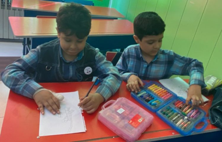 :نقاشی پسر، بستنی، بادبادک با حرف ب، کلاس گیلاس 3