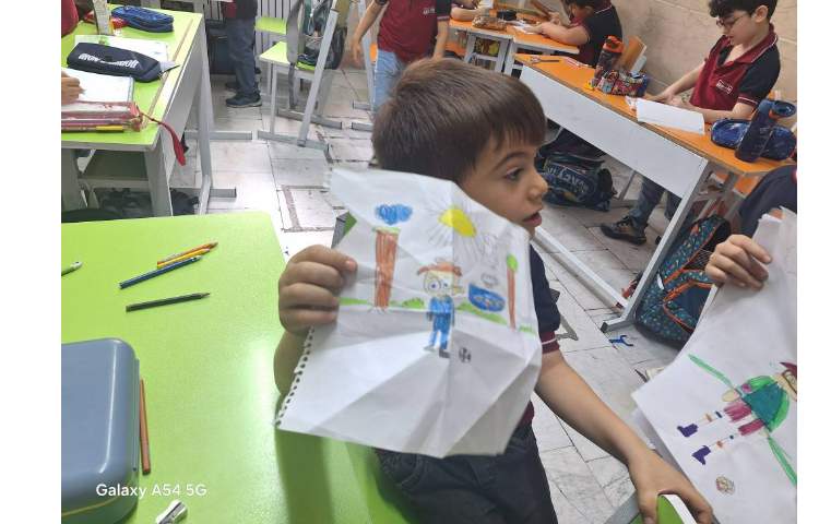 نقاشی پسر دانشمند پایه اول 2 3