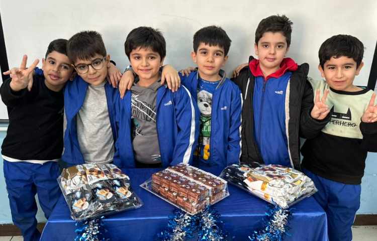 نقاشی کوه و تولد بهمن ماهی ها 1