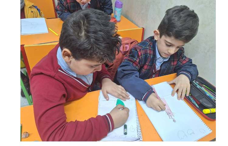 نقاشی :گربه شیطون داخل گلدان گل 4