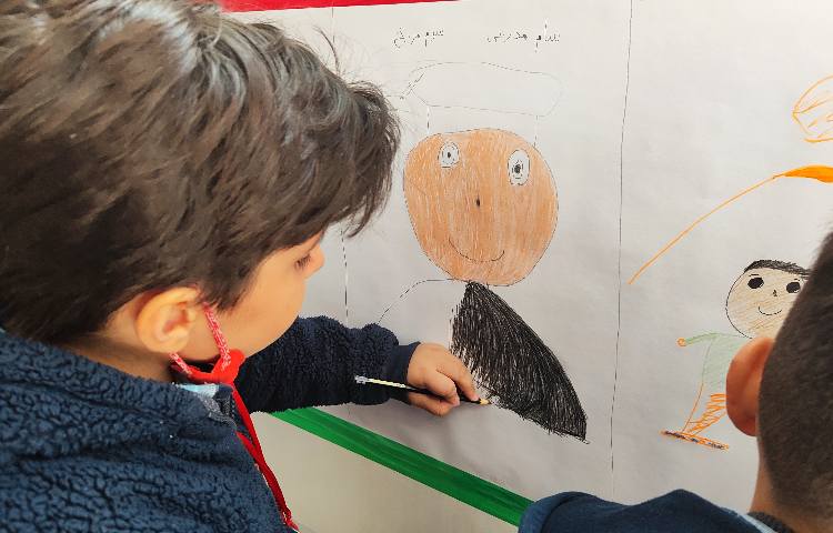 :نقاشی گروهی، به مناسبت گرامیداشت هفته دانش آموز 11