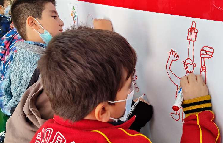 :نقاشی گروهی، به مناسبت گرامیداشت هفته دانش آموز 19