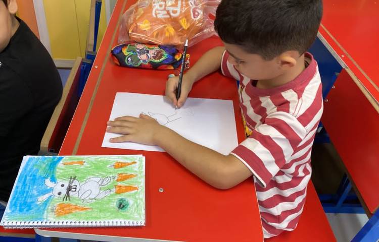 :نقاشی گوزن و منظره، کلاس انگور 5