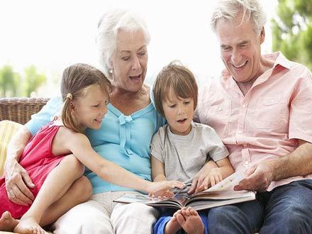 پدربزرگ و مادربزرگ هوش عاطفی کودکان را افزایش می‌دهند؛