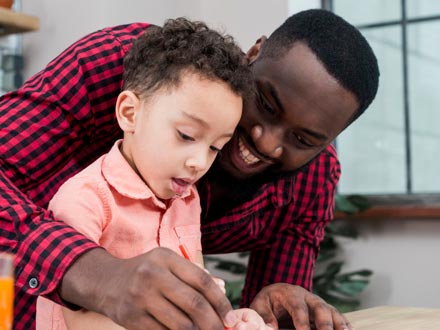 نقش معلم در پیشرفت تحصیلی دانش‌آموزان