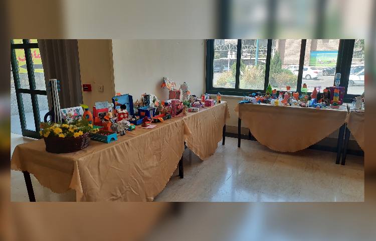 نمایشگاه دست سازه های هنری و پژوهشی 2