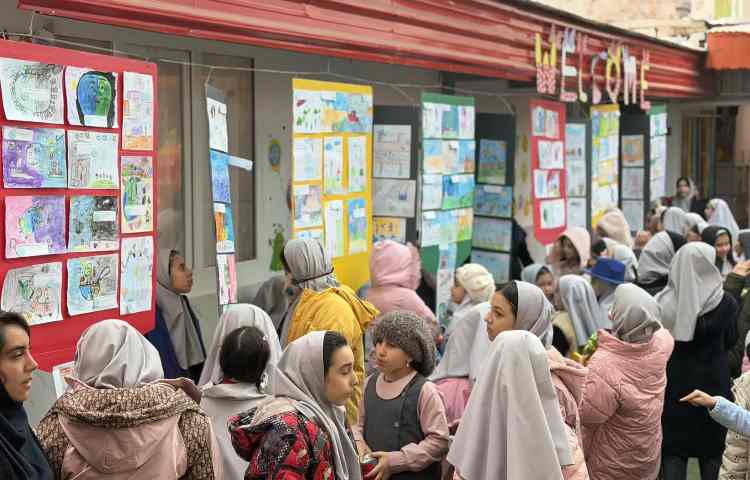 نمایشگاه دوسالانه هنر(نجات زمین) 4