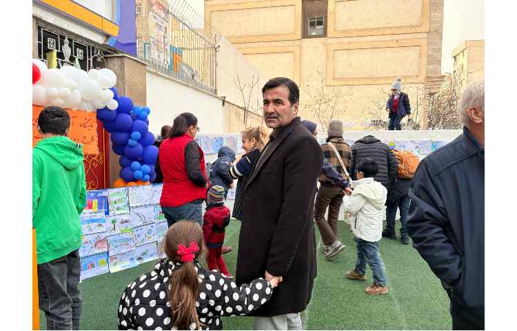 نمایشگاه نقاشی دانش آموزان 4