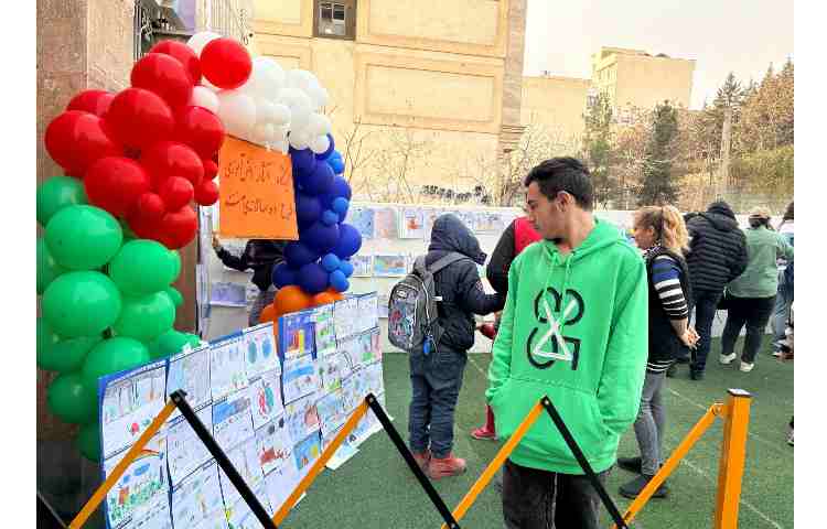 نمایشگاه نقاشی دانش آموزان 7