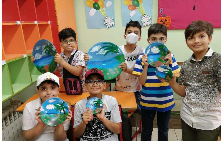 نمایشگاه نقاشی روی سفال پایگاه تابستانی دانش آموزان دوره دوم دبستان علوی