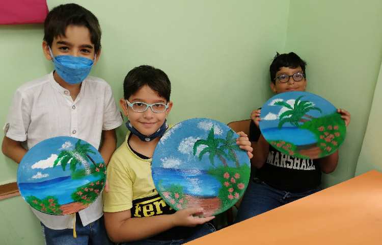 نمایشگاه نقاشی روی سفال پایگاه تابستانی دانش آموزان دوره دوم دبستان علوی 3