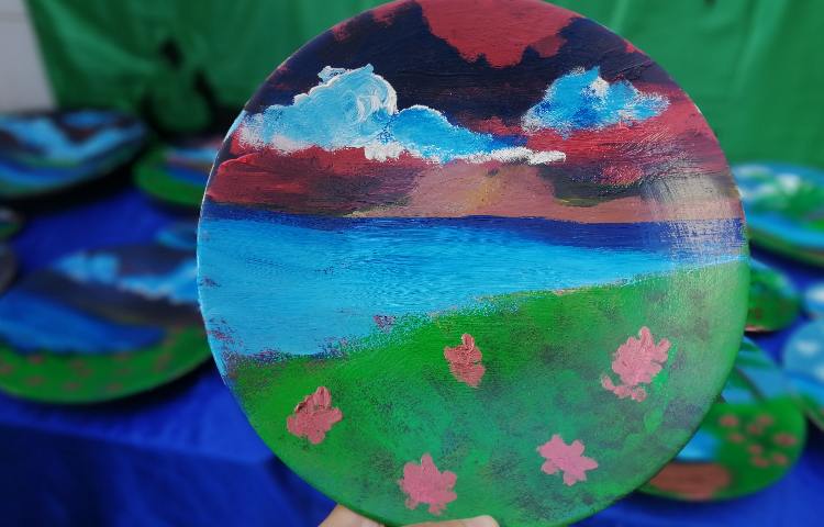 نمایشگاه نقاشی روی سفال پایگاه تابستانی دانش آموزان دوره دوم دبستان علوی 6