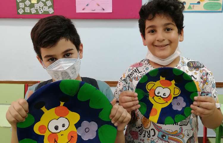 نمایشگاه نقاشی روی سفال پایگاه تابستانی دانش آموزان دوره دوم دبستان علوی 7