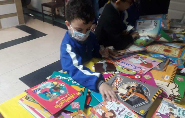 نمایشگاه کتاب به مناسبت هفته کتاب و کتابخوانی 2