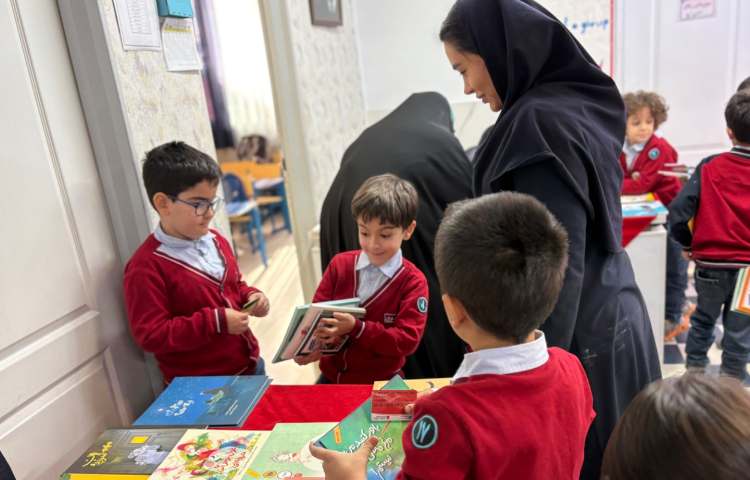 نمایشگاه کتاب 12