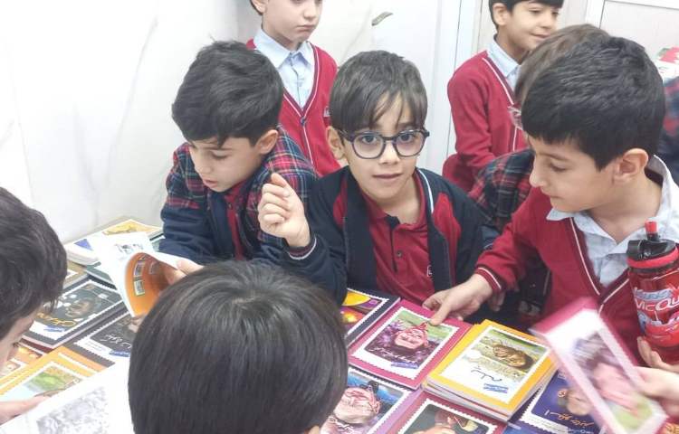 نمایشگاه کتاب 2