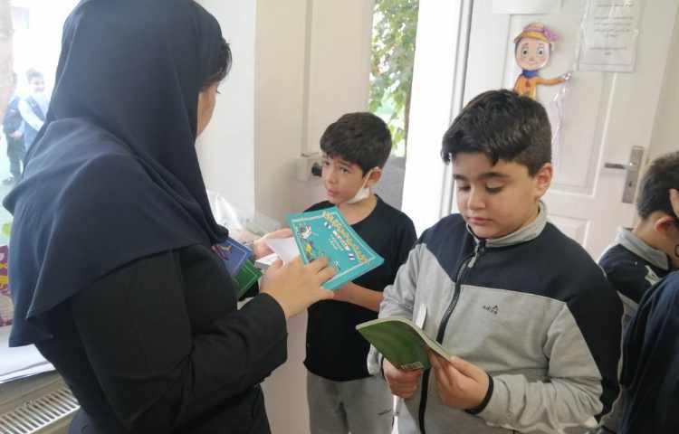 نمایشگاه کتاب 3