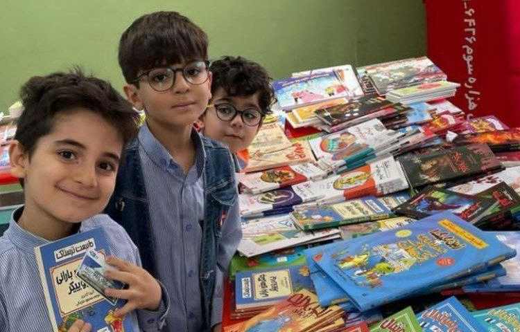 نمایشگاه کتاب 4