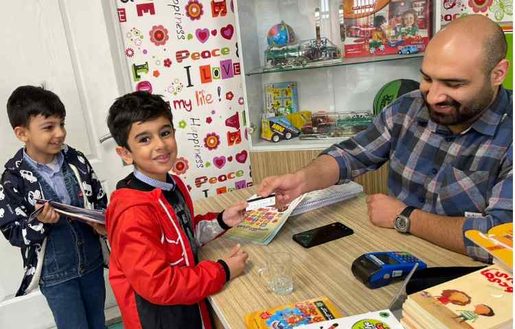 نمایشگاه کتاب 4