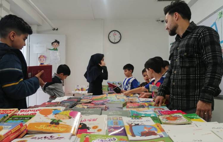 نمایشگاه کتاب 5