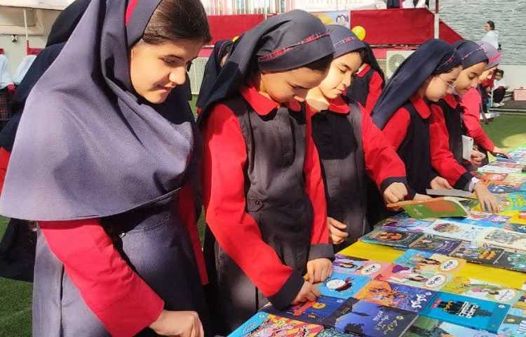 نمایشگاه کتاب 6