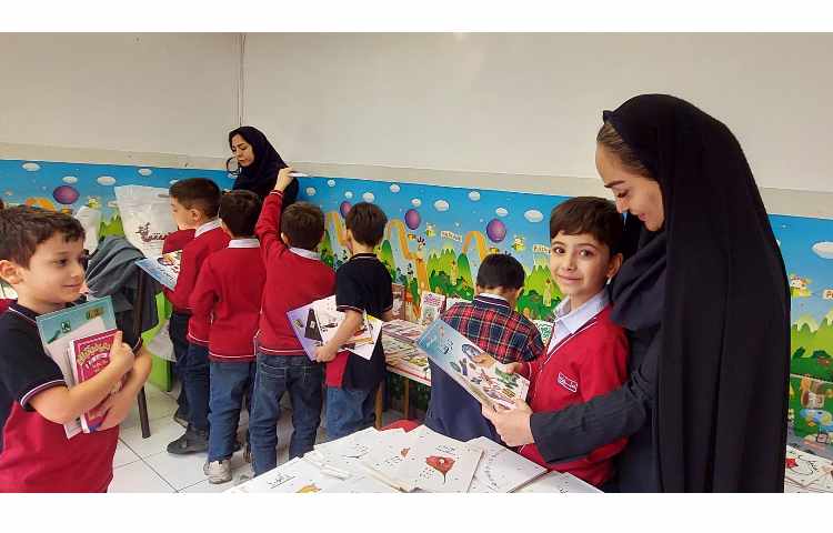 نمایشگاه کتاب 9