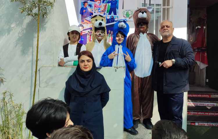 نمایش خرگوش نادان 2