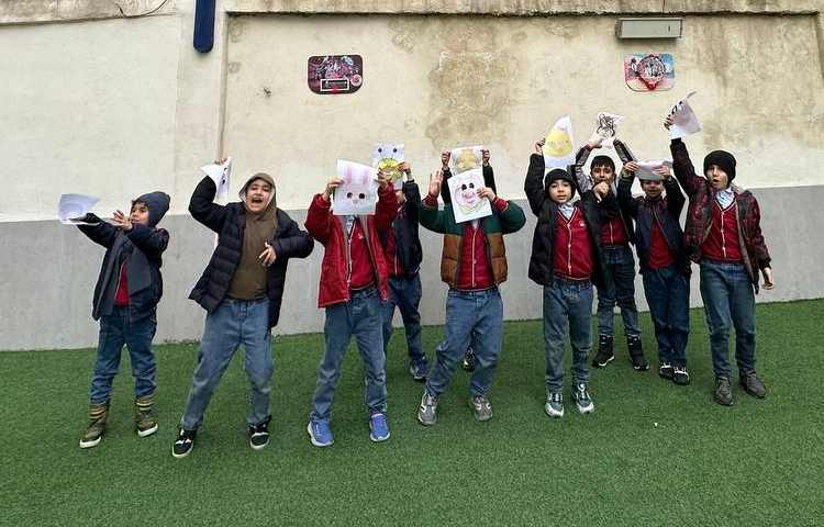 نمایش خلاق حرکت حیوانات در حیاط جهت تثبیت نشانه ح 8