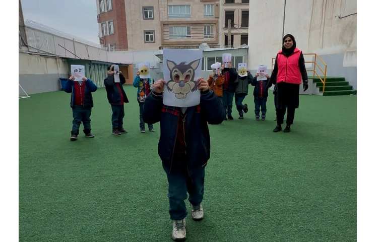 نمایش خلاق حرکت حیوانات در حیاط جهت تثبیت نشانه ح 9