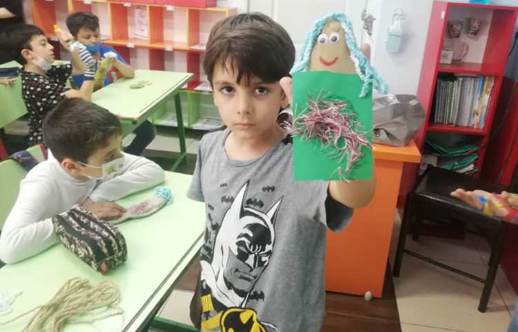 نمایش خلاق و کاردستی عروسک با جوارب 1