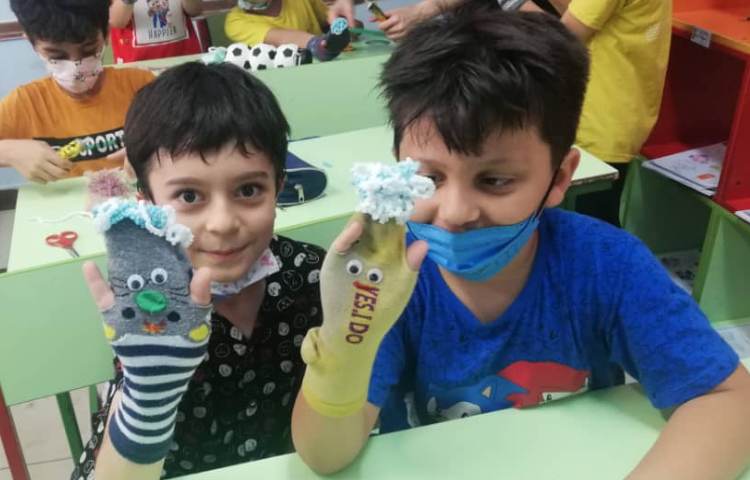 نمایش خلاق و کاردستی عروسک با جوارب