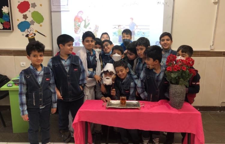 نمایش خلاق 3