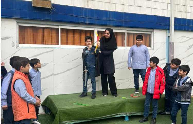 نمایش درس ارش کمانگیر فارسی 3