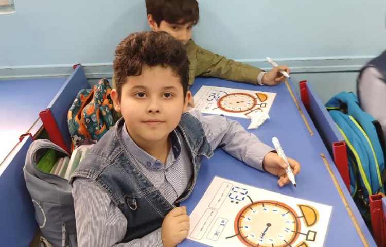 نمایش ساعت و دقیقه 6