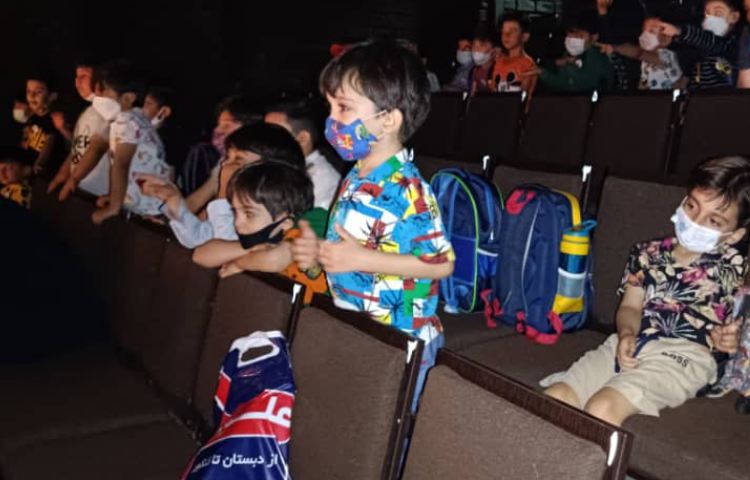 :نمایش شاد و موزیکال نیم وجبی، کلاس بادبادک 4