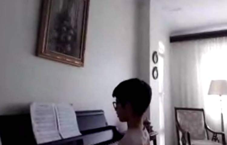 نواختن آهنگ ای ایران مربوط به درس 14 فارسی 1