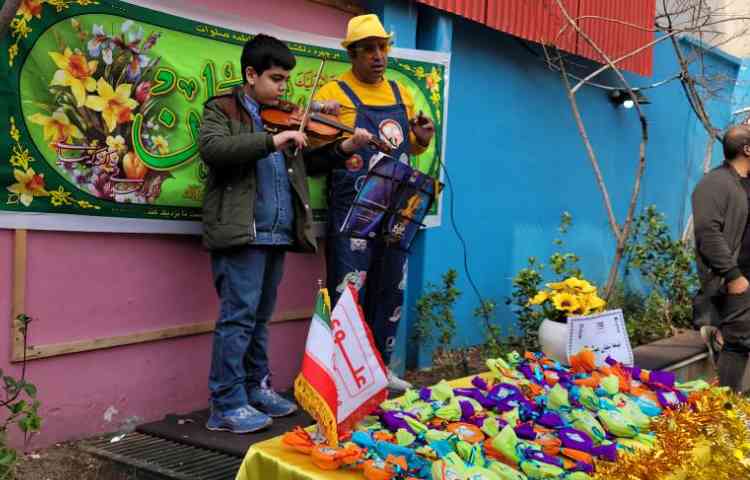 نواختن ویالون (صدرا زیرکی) 2