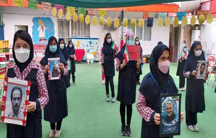 نواخته شدن زنگ استکبار ستیزی در کلاسهای حضوری و آنلاین دبستان دخترانه علوی شعبه امامت 6