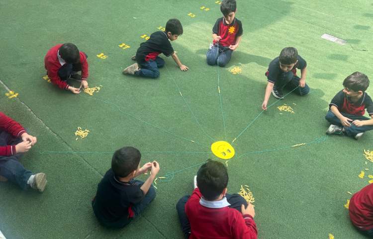 نوشتاری:دستورزی (رد کردن ماکارونی از کاموا) 1