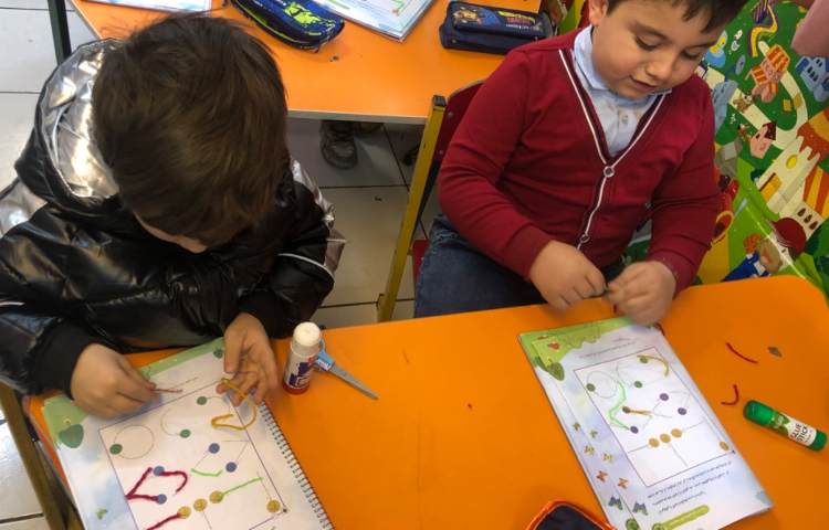 نوشتاری:چسباندن کاموا روی انواع خطوط 1