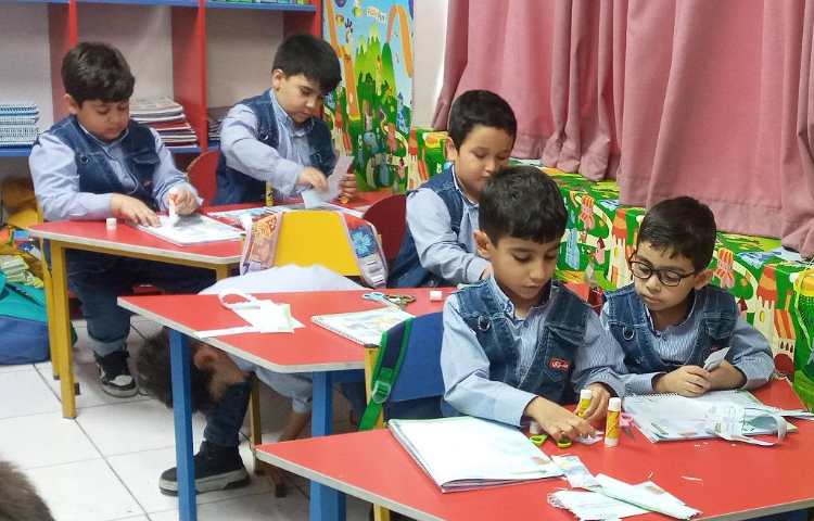 نوشتاری (استفاده از قیچی و در آخر پازل درست کردند) 4