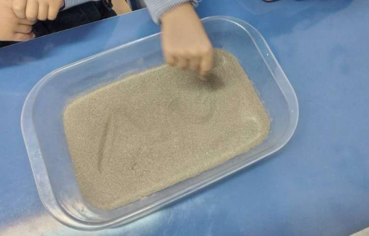 نوشتاری (تمرین روی ماسه ) 3