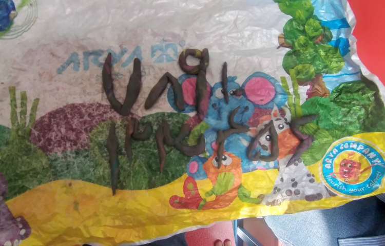 نوشتن اعداد با استفاده از خمیر 4