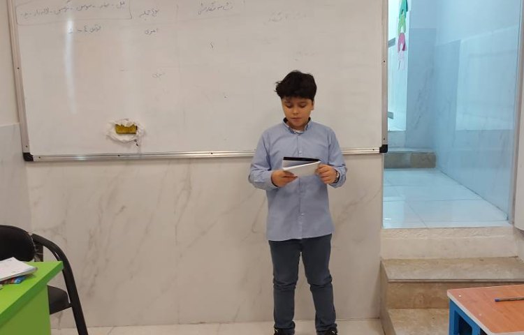 نوشتن شرح حال خود دانش‌آموزان کتاب نگارش و خواندن آن توسط دانش‌اموزان