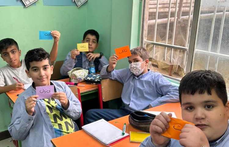 نگارش با بکارگیری کلمات در بندنویسی بین گروه‌های هاوس‌سیستم 2