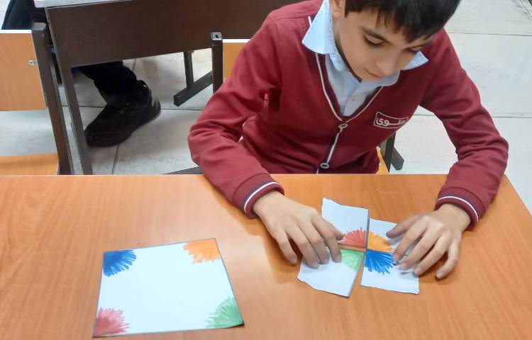 نیمساز و مجموع زاویه‌های چهار ضلعی 4