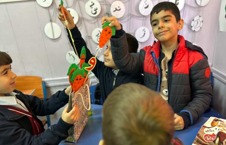 هدایای نشانه ی ( و ) 4