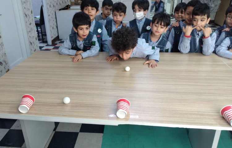 هدایت توپ داخل لیوان با فوت کردن 2