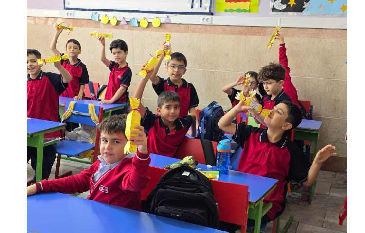 هدیه ای تقدیم دانش آموزان عزیزم به جهت ورود به کلاس دوم 8