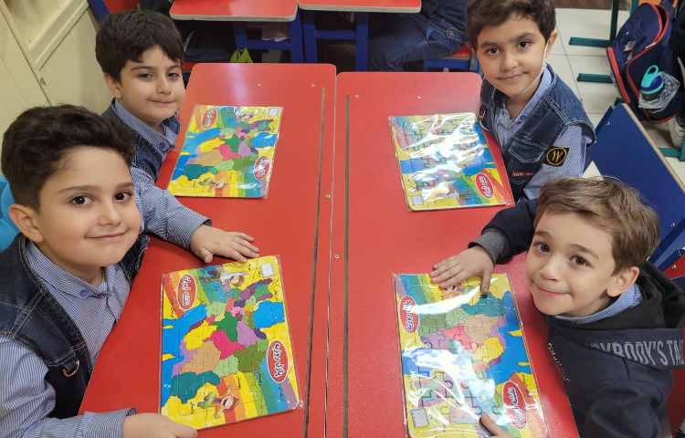 هدیه ی نشانه ی "ای" پازل نقشه ی ایران 2